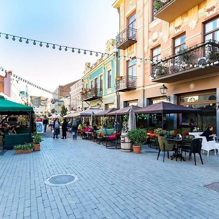 Wehost Cozy Nest Apartment Tbilisi ภายนอก รูปภาพ